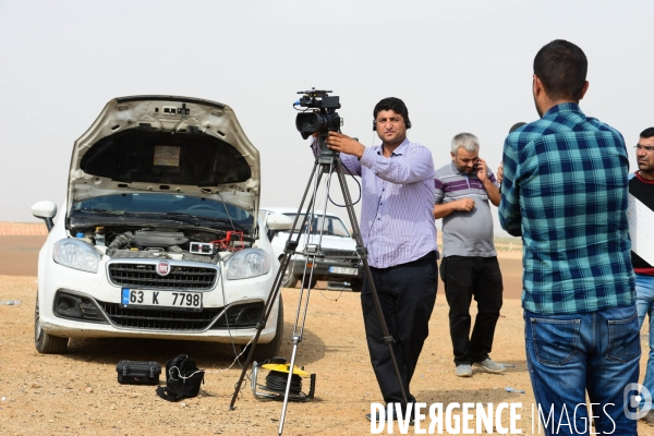 Members of the media the foreign and local press covering Battle for Kobani, Les membres des médias de la presse étrangère et locale couvrant bataille pour Kobani,