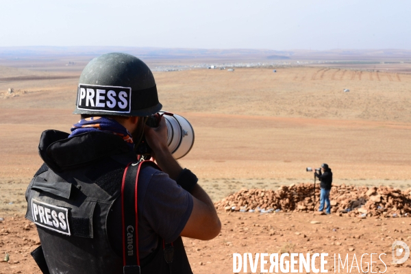 Members of the media the foreign and local press covering Battle for Kobani, Les membres des médias de la presse étrangère et locale couvrant bataille pour Kobani,
