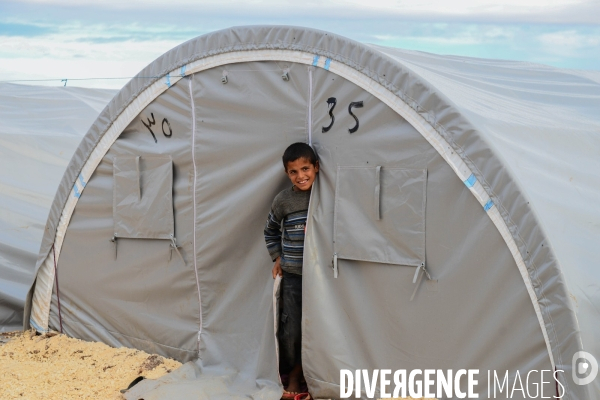 Syrian Kurdish refugees who fled Kobani,  Réfugiés kurdes syriens qui ont fui Kobané,