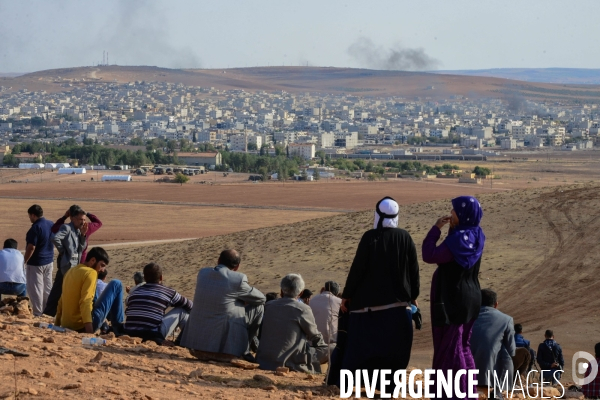 Combat in Kobani, Turkey-Syria Border. Combat dans Kobané, Frontaliers entre Syrie et Turquie.