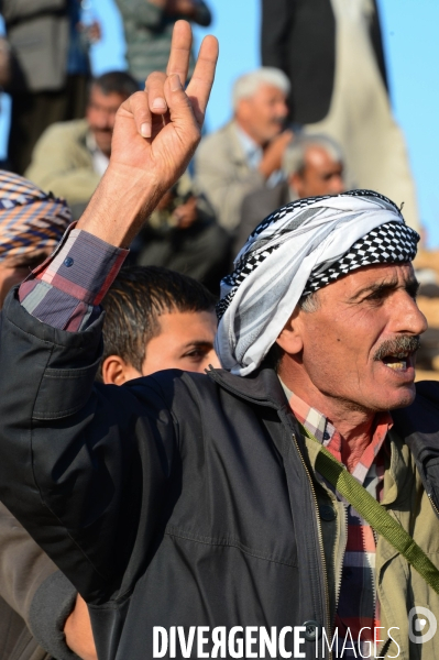 Combat in Kobani, Turkey-Syria Border. Combat dans Kobané, Frontaliers entre Syrie et Turquie.