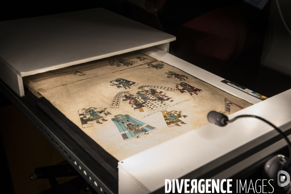Le Codex Borbonicus, trésor de la bibliothèque de l Assemblée nationale
