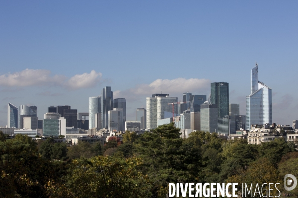 Ouverture au public du batiment de la fondation Louis Vuitton dans le bois de Boulogne à Paris.