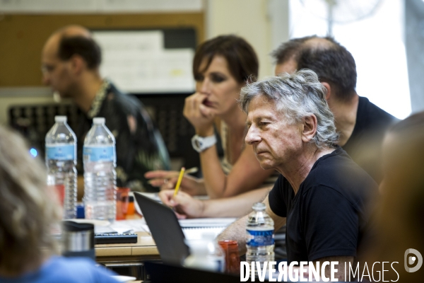 Roman POLANSKI pendant les répétitions de sa comédie musicale   Le bal des vampires   au théatre Mogador à Paris.