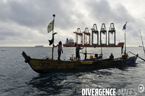 Made in TOGO : Livraison des grues ZPMC au Port Autonome de Lomé.