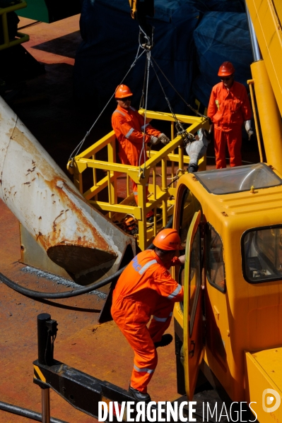 Made in TOGO : Livraison des grues ZPMC au Port Autonome de Lomé.