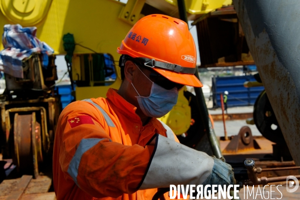 Made in TOGO : Livraison des grues ZPMC au Port Autonome de Lomé.