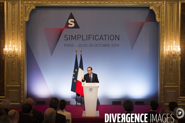 Simplification au palais de l Elysee.