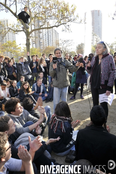 Mobilisation lycéenne en hommage à Rémi Fraisse et contre violences policieres. Event in homage to Rémi Fraisse and against police violence.