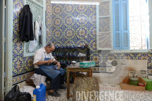 La Médina de Sfax : Commerce, cordonnier, architecture, interieur maison