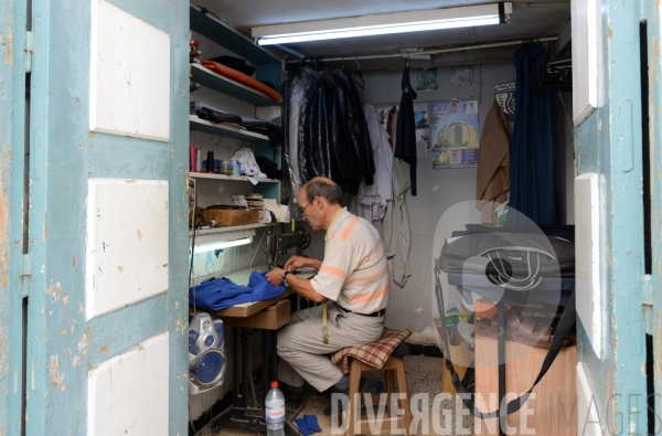 La Médina de Sfax : Commerce, Couturier, Rue