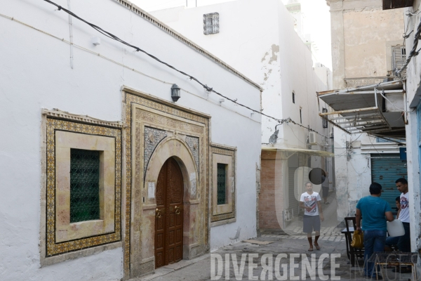 La Médina de Sfax : Rue, Mosquée