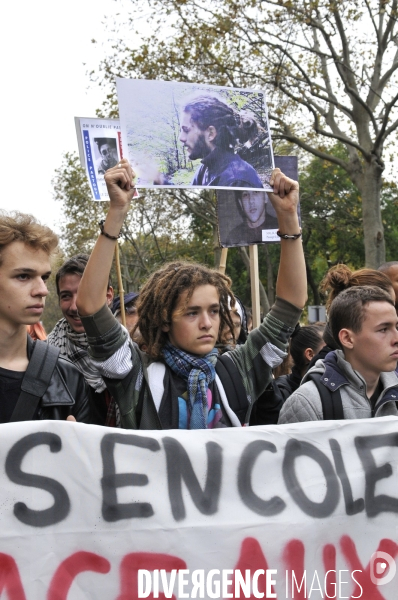 Mobilisation lycéenne en hommage à Rémi Fraisse et contre violences policieres. Event in homage to Rémi Fraisse and against police violence.