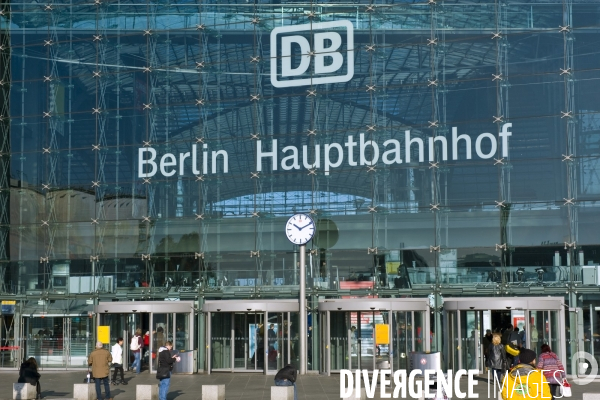 Berlin illustration. A la gare centrale