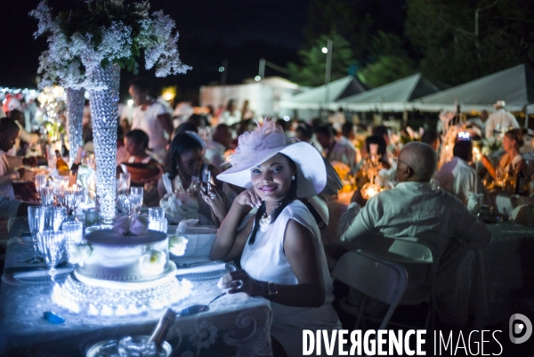 Diner en blanc en haiti.