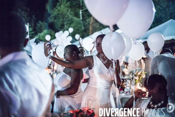 Diner en blanc en haiti.