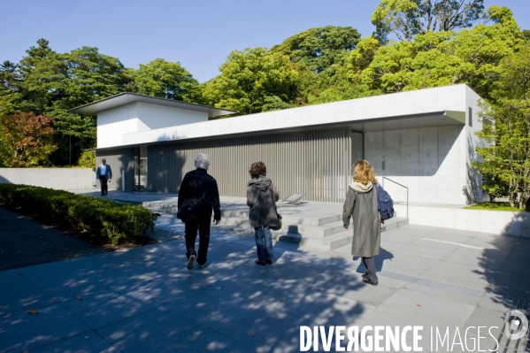 KanazawaLe musee Suzuki Daisetzu a l architecture minimaliste rend hommage au penseur du meme nom qui fit du boudhisme zen un principe de vie