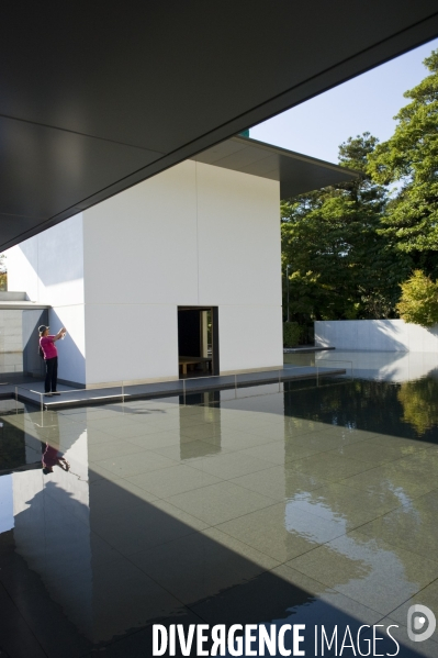 KanazawaLe musee Suzuki Daisetzu a l architecture minimaliste rend hommage au penseur du meme nom qui fit du boudhisme zen un principe de vie