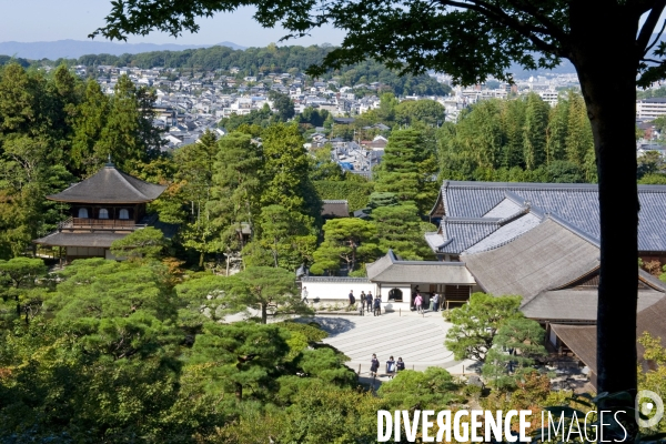 Kyoto.Le pavillon d argent construit au 15 eme siecle par le shogun Ashikaga Yosshimasa