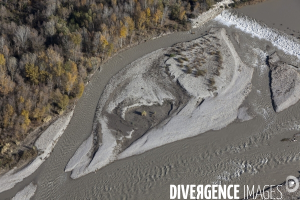 Vue aérienne de la vallée de la Durance