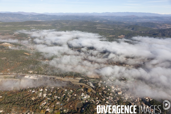 Vue aérienne de la vallée de la Durance