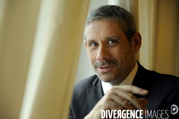 François REVARDEAUX, conseiller pour les affaires stratégiques à l Elysée.
