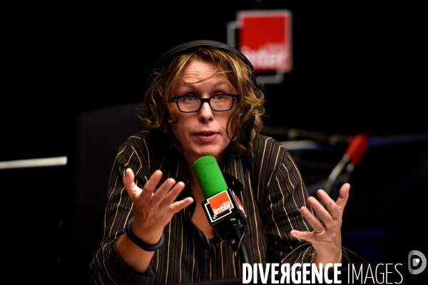 L émission de Pascale CLARK: A  live sur France -Inter. Radio France