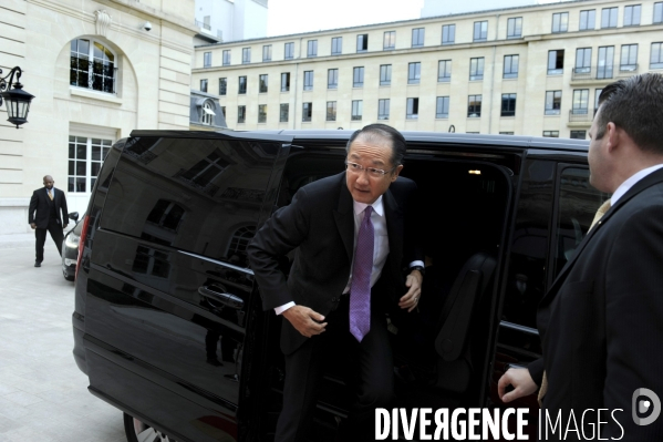François HOLLANDE et les dirigeants des organisations  économiques internationales