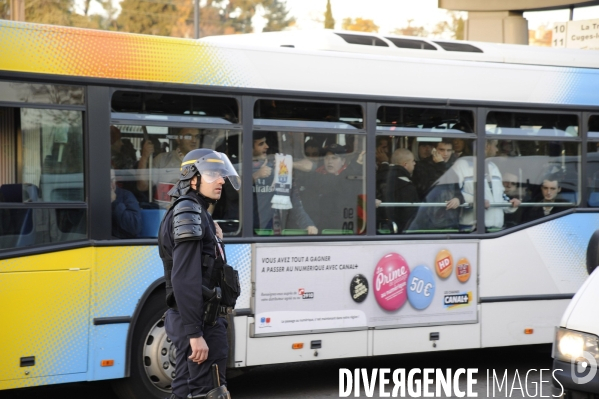 Arrivée des supporters parisiens en gare d Aubagne.