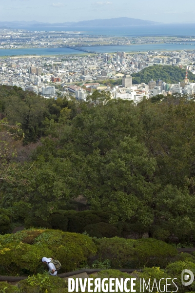 Japon. Tokushima. Panorama de la ville depuis le mont Bizan.