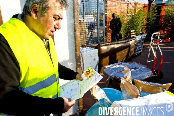 Vente a la Recyclerie Emmaus Coup de main