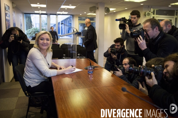Conférence de presse de Marine Le Pen pour présenter le nouveau président du FNJ, Gaëtan DUSSAUSAYE.