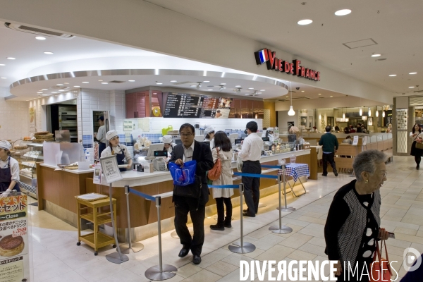 Japon. Okayama.Dans un grandmagasin, une boutique Vie de France, specialisee dans la boulangerie francaise