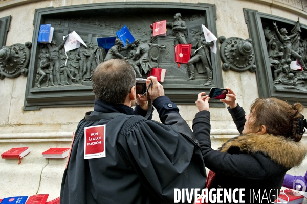 Manifestation a Paris des professions du droit contre le projet de loi Macron.Avocat photographe