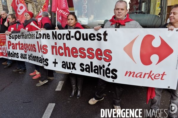 Manifestation à Paris contre le travail du dimanche