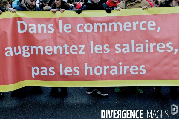Manifestation à Paris contre le travail du dimanche