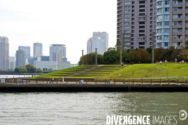 Tokyo.Le long de la riviere Sumida