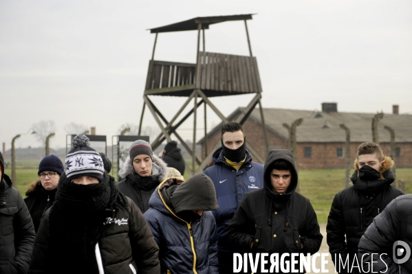 Auschwitz. Visite de jeunes lycéens d Ile-de-France