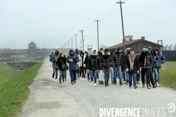 Auschwitz. Visite de jeunes lycéens d Ile-de-France