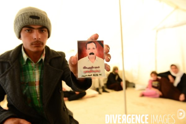 Yazidi Refugees at Khanke camp in Iraq. Réfugiés Yazidi au camp Khanke en Irak.