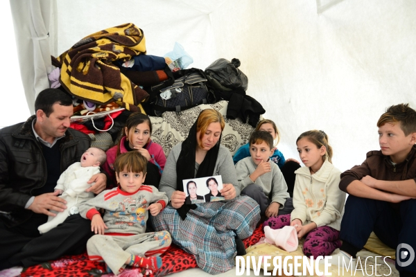 Yazidi women prisoner by Islamic State (ISIS) fighters in Iraq. Yazidi femmes prisonnier par combattants État islamique (EI) en Irak.