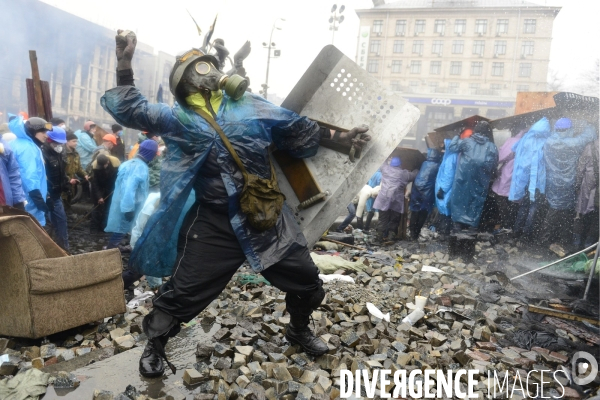 The Ukrainian Revolution 2014, The Fall of Kiev. La Révolution Ukrainienne 2014, La Chute de Kiev.
