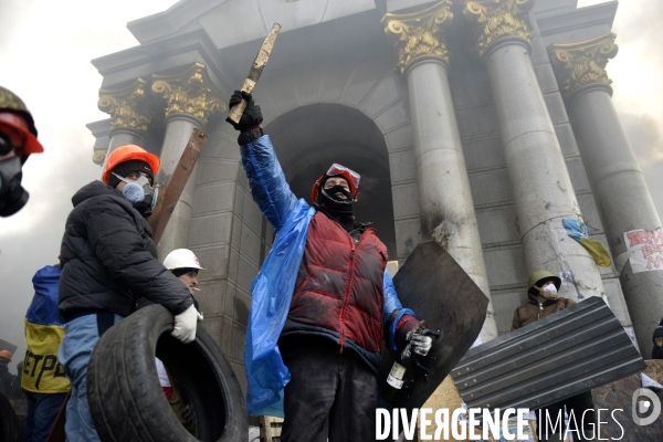 The Ukrainian Revolution 2014, The Fall of Kiev. La Révolution Ukrainienne 2014, La Chute de Kiev.