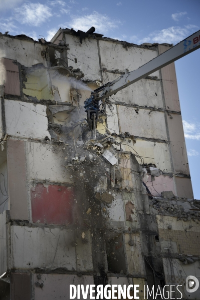 Demolition de la barre 30 dans le quartier des Moulins à Nice