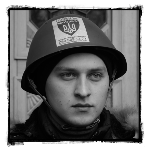 The Portraits of Anonymous Heroes of Ukraine Revolution 2014. Les Portraits de Anonyme Héros de Révolution Ukraine 2014.