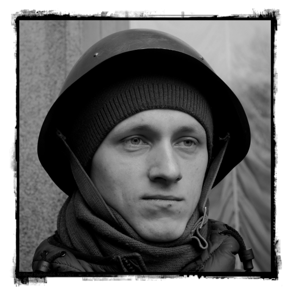 The Portraits of Anonymous Heroes of Ukraine Revolution 2014. Les Portraits de Anonyme Héros de Révolution Ukraine 2014.