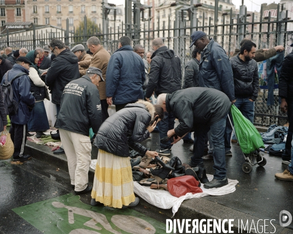 Metro La Chapelle, rmarché aux puces informel