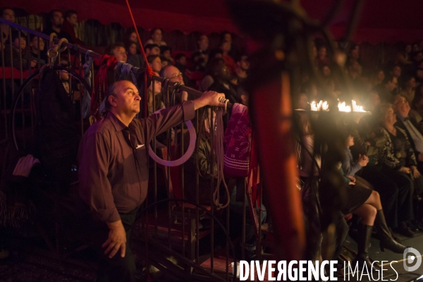 Les coulisses du cirque romanes.