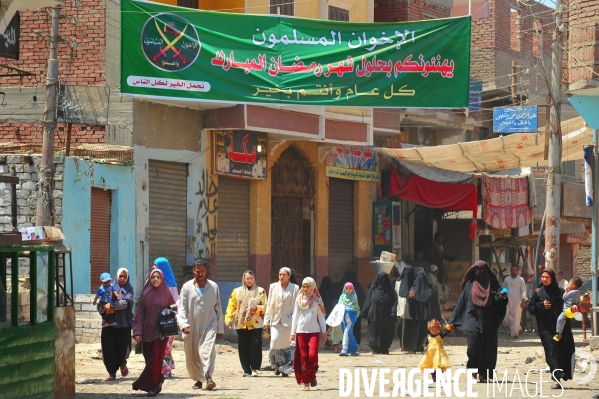 The Muslim Brotherhood in Egypt.  Les Frères musulmans en Egypte.