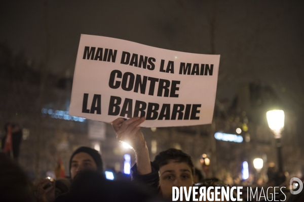 Je suis Charlie. Rassemblement place de la République le soir de l attentat contre Charlie Hebdo